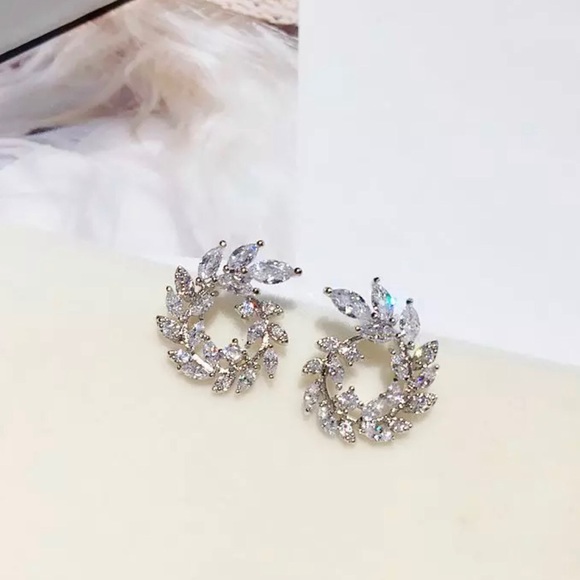 CZ Crystal Silver Studs - Picture 4 of 6